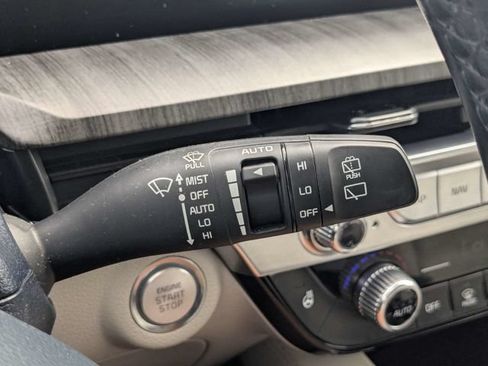 Used 2024 Kia Telluride SX Prestige w/ Towing Package AWD/4WD image 27