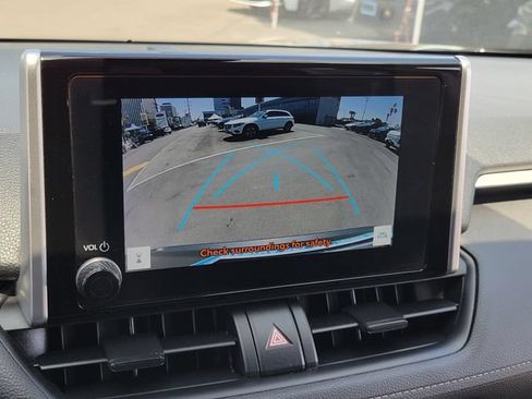 Used 2024 Toyota RAV4 XLE FWD image 12