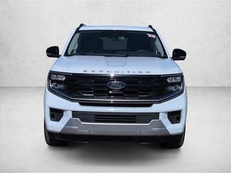 Used 2025 Ford Expedition Platinum video 2