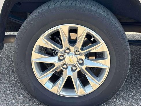 Used 2019 Chevrolet Silverado 1500 LTZ w/ Safety Package AWD/4WD image 25
