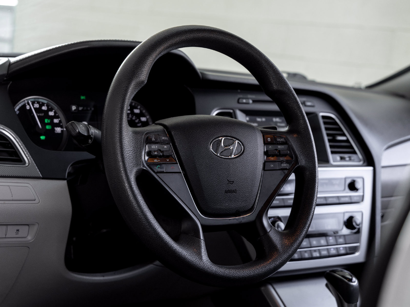 Used 2017 Hyundai Sonata SE FWD image 14
