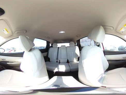 Used 2025 Hyundai Tucson SEL image 44