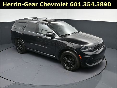 Used 2023 Dodge Durango GT image 36
