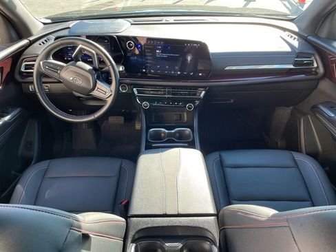 Used 2025 Chevrolet Traverse Z71 w/ LPO, Floor Liner Package image 24