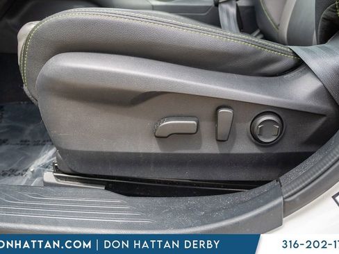 Used 2025 Subaru Outback Onyx Edition AWD/4WD image 17