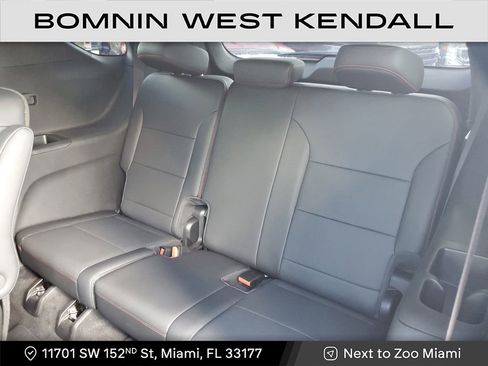 Used 2024 Chevrolet Traverse RS image 22