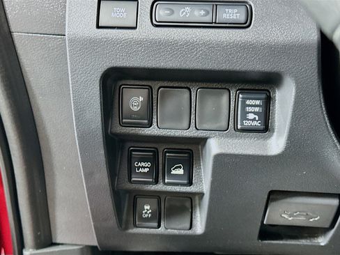 Used 2022 Nissan Frontier SV image 17