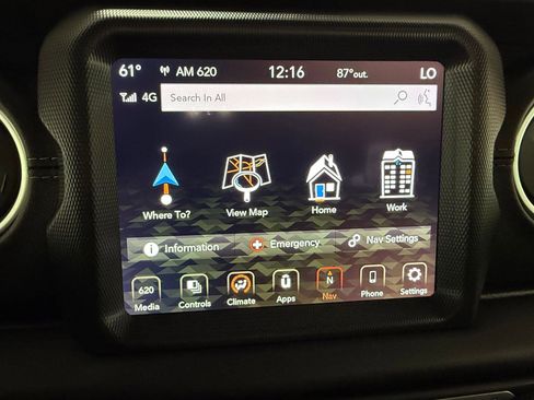 Used 2021 Jeep Gladiator Overland w/ Popular Equipment Package AWD/4WD image 29