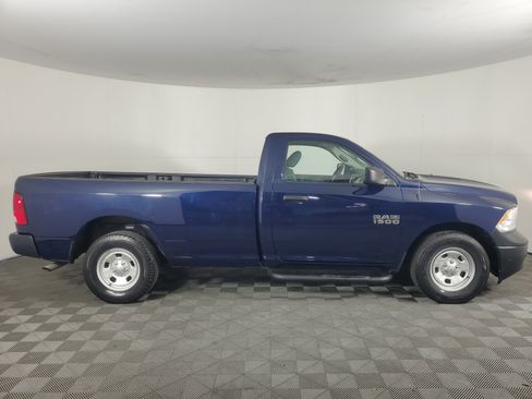 Used 2018 RAM 1500 Express RWD image 3