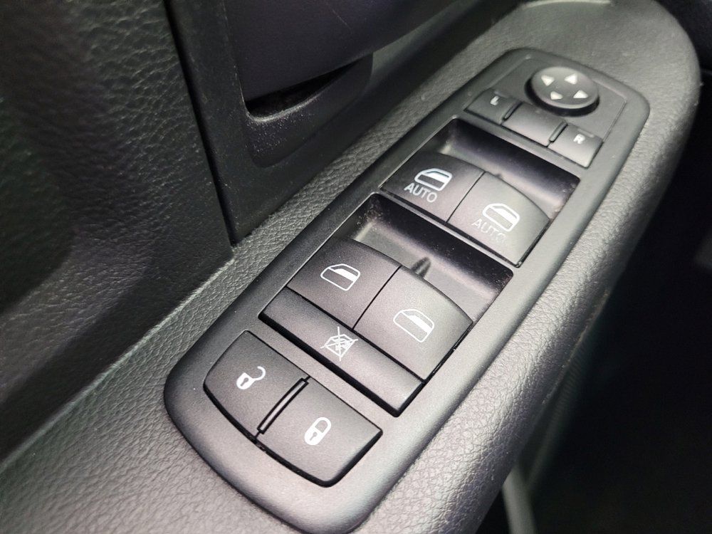Used 2015 RAM 1500 Express AWD/4WD image 27