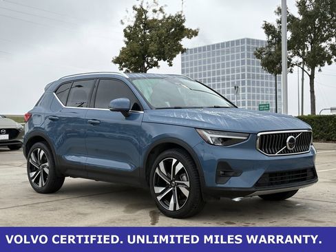 Certified 2023 Volvo XC40 B5 Ultimate w/ Protection Package Premier image 5