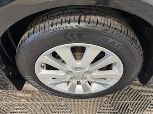Used 2010 Toyota Corolla S FWD image 11