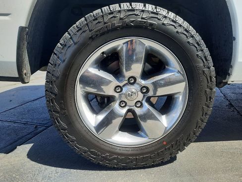 Used 2019 RAM 1500 Express w/ Express Value Package AWD/4WD image 19