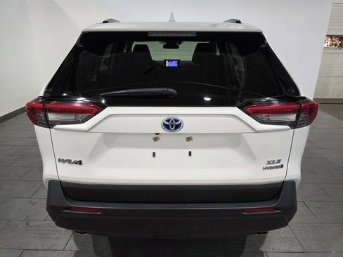 Used 2023 Toyota RAV4 XLE image 4
