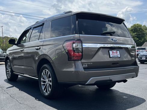 Used 2018 Ford Expedition Limited w/ Equipment Group 301A AWD/4WD image 3