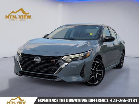 Used 2024 Nissan Sentra SR FWD image 1