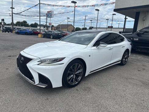 Used 2018 Lexus LS 500 F Sport w/ Accessory Package (Z2) AWD/4WD image 2