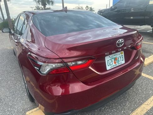 Used 2021 Toyota Camry LE image 12