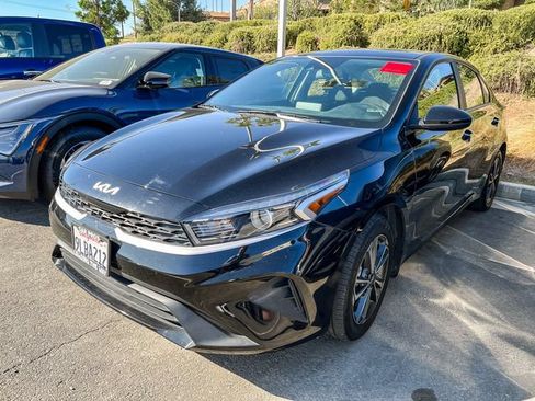Used 2024 Kia Forte LXS FWD image 6