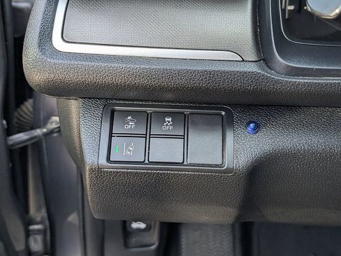 Used 2019 Honda Civic LX image 4