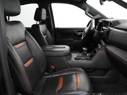 Used 2022 GMC Sierra 1500 AT4 image 12