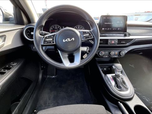 Used 2024 Kia Forte LXS image 5