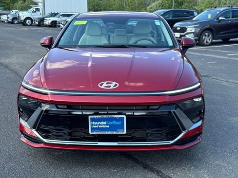 Used 2024 Hyundai Sonata SEL FWD image 2