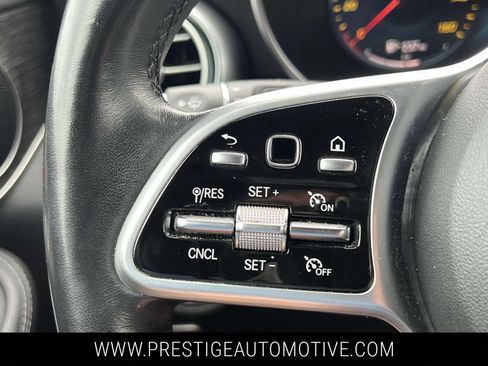 Used 2022 Mercedes-Benz GLC 300 4MATIC image 30