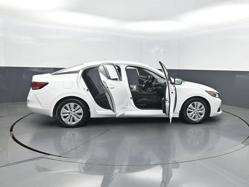 Used 2022 Nissan Sentra S FWD image 30