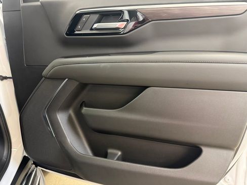 New 2026 Chevrolet Suburban LS AWD/4WD image 27