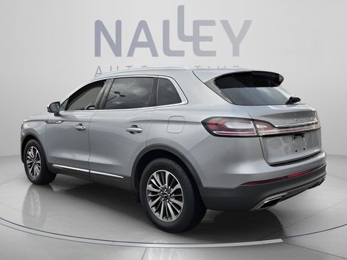 Used 2023 Lincoln Nautilus FWD w/ Premium Package image 3