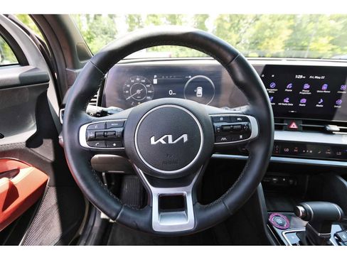 Used 2025 Kia Sportage SX FWD image 13