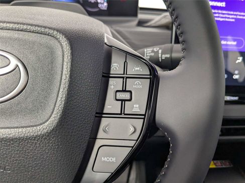 New 2026 Toyota C-HR image 32