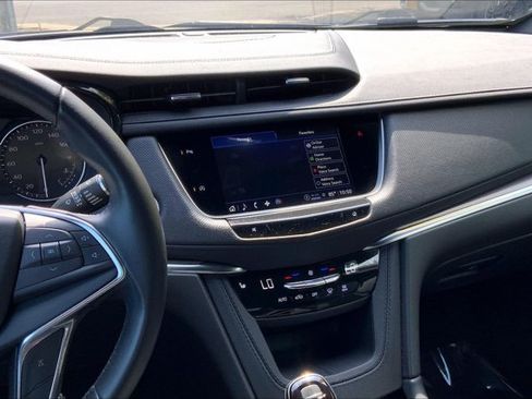 Used 2023 Cadillac XT5 Luxury AWD/4WD image 5