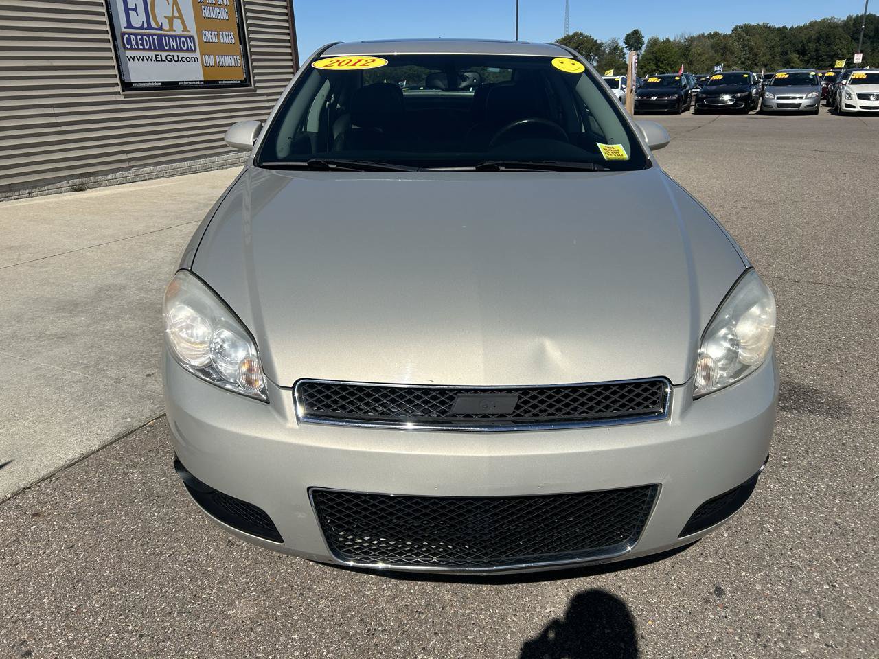 Used 2012 Chevrolet Impala LTZ FWD image 2