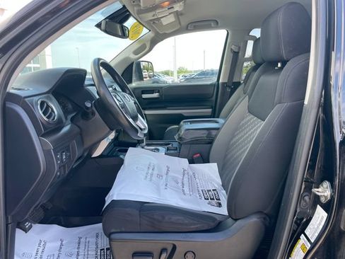 Used 2019 Toyota Tundra SR5 w/ SR5 Upgrade Package AWD/4WD image 19