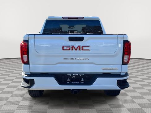 Used 2025 GMC Sierra 1500 Elevation image 9