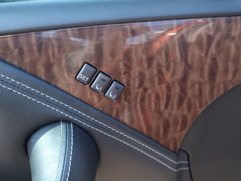 Used 2018 Nissan Armada Platinum w/ Captain Seat Package image 22