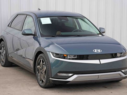 Used 2022 Hyundai Ioniq 5 SE w/ Cargo Package image 48