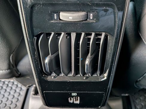 Used 2022 Jeep Compass Latitude w/ Sun and Sound Group image 31