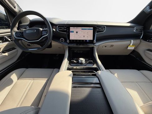 New 2026 Jeep Grand Wagoneer Summit AWD/4WD image 31