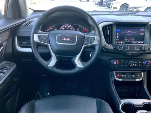 Used 2024 GMC Terrain Denali w/ Denali Premium Package image 5