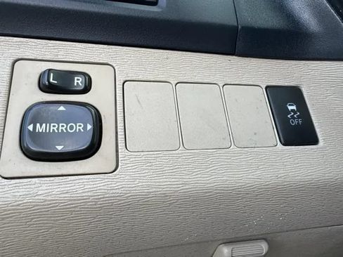 Used 2010 Toyota Venza AWD image 21