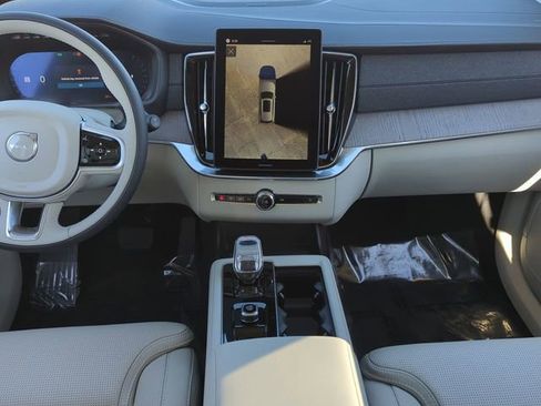 New 2026 Volvo XC90 B6 Ultra w/ Protection Package AWD/4WD image 15
