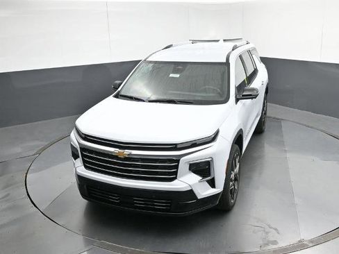 New 2026 Chevrolet Traverse High Country w/ LPO, Floor Liner Package image 17