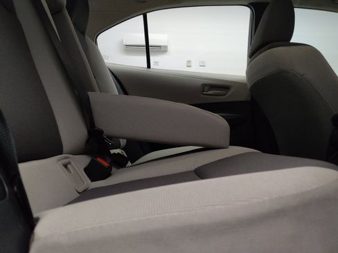 Used 2025 Toyota Corolla LE FWD image 19