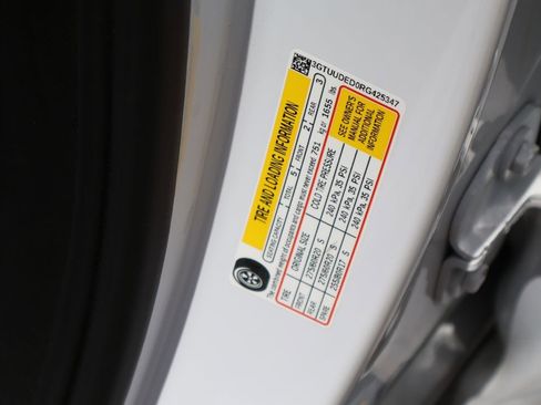 Used 2024 GMC Sierra 1500 SLT AWD/4WD image 31