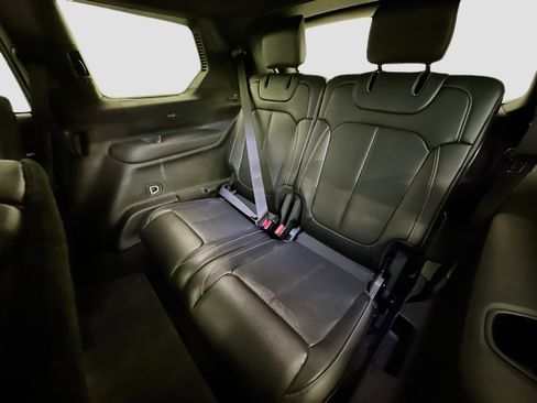 Used 2024 Jeep Grand Cherokee L Limited w/ Luxury Tech Group II image 31