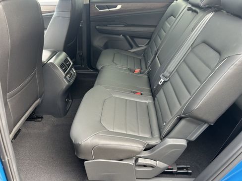 New 2025 Volkswagen Atlas SEL image 14