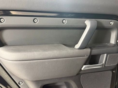 Certified 2025 Land Rover Defender 110 S image 21